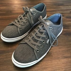 Gray vans low pro authentic
